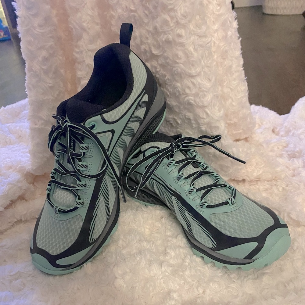 Merrell Siren Edge 3 Hiking Sneakers